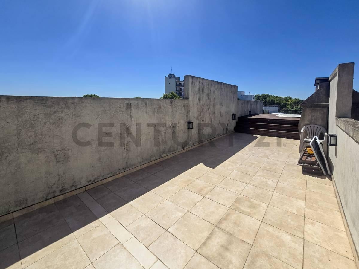 Foto de Venta departamento 2 amb con cochera y terraza propia en Lomas de Zamora, imagen 2