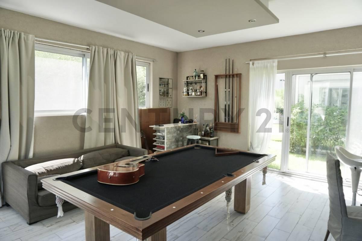 Foto de Casa en venta en Los Lagos Nordelta en lote interno, imagen 3