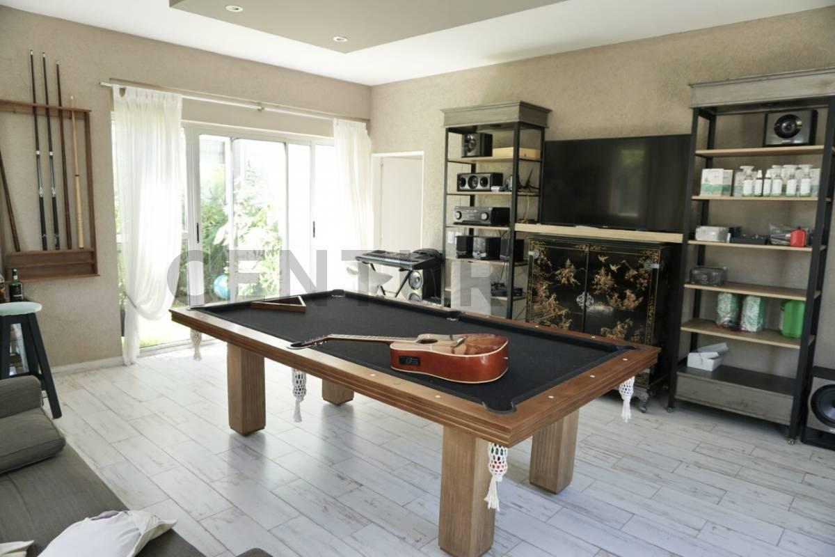 Foto de Casa en venta en Los Lagos Nordelta en lote interno, imagen 2