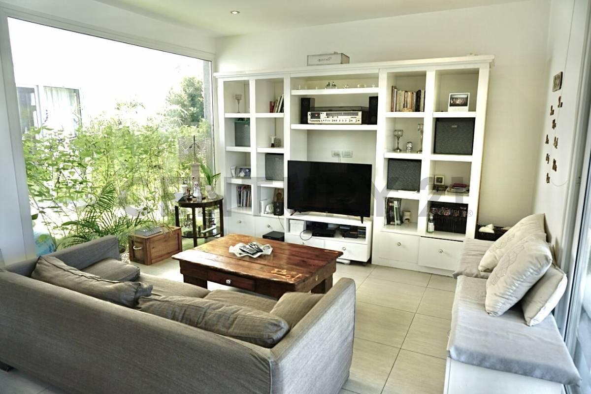 Foto de Casa en venta en Los Lagos Nordelta en lote interno, imagen 4