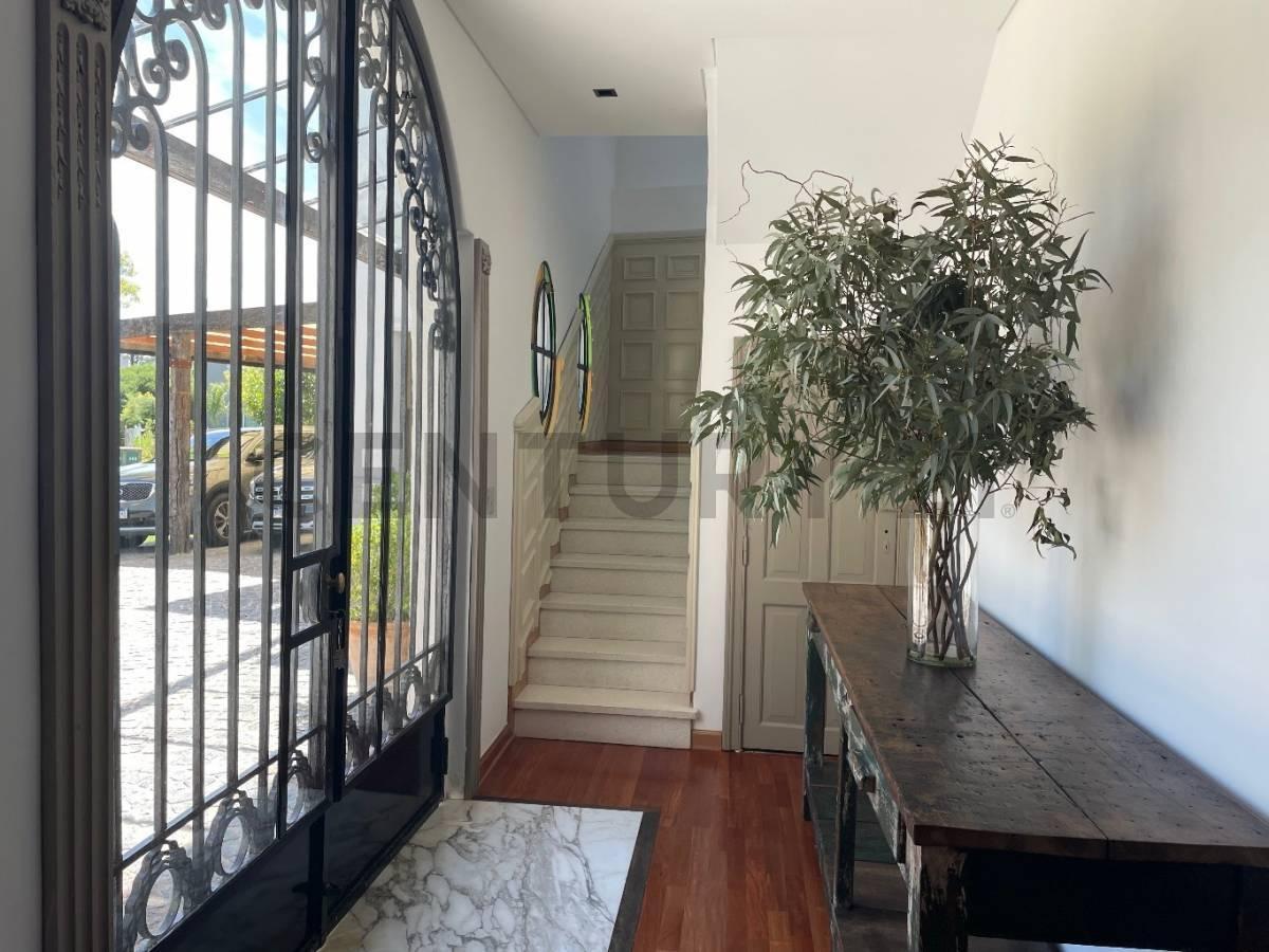 Foto de Casa a la laguna con 6 dormitorios en venta en Santa Catalina, imagen 2