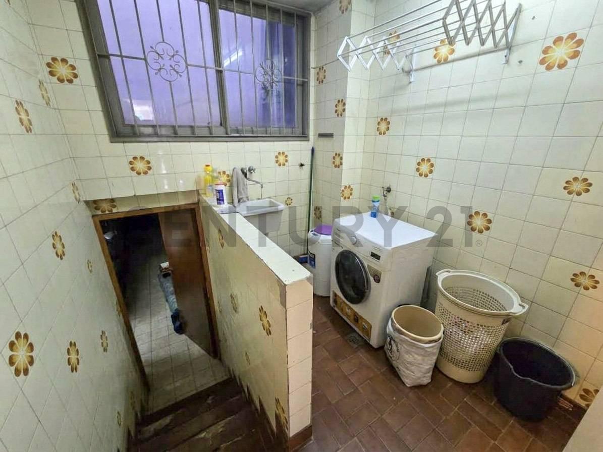Foto de Venta Casa Caballito Norte cochera DOBLE, Parilla y Patio con jardín, imagen 5