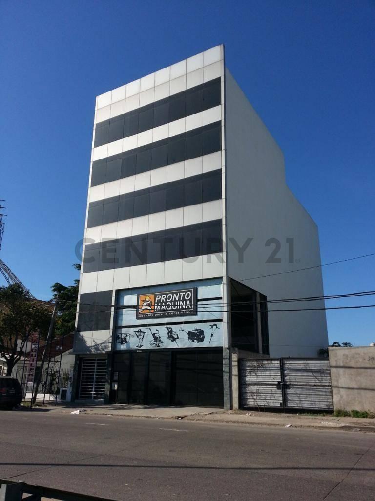 Foto de EDIFICIO DE OFICINAS COMERCIALES Y LOCAL COMERCIAL SOBRE COLECTORA Y, imagen 2