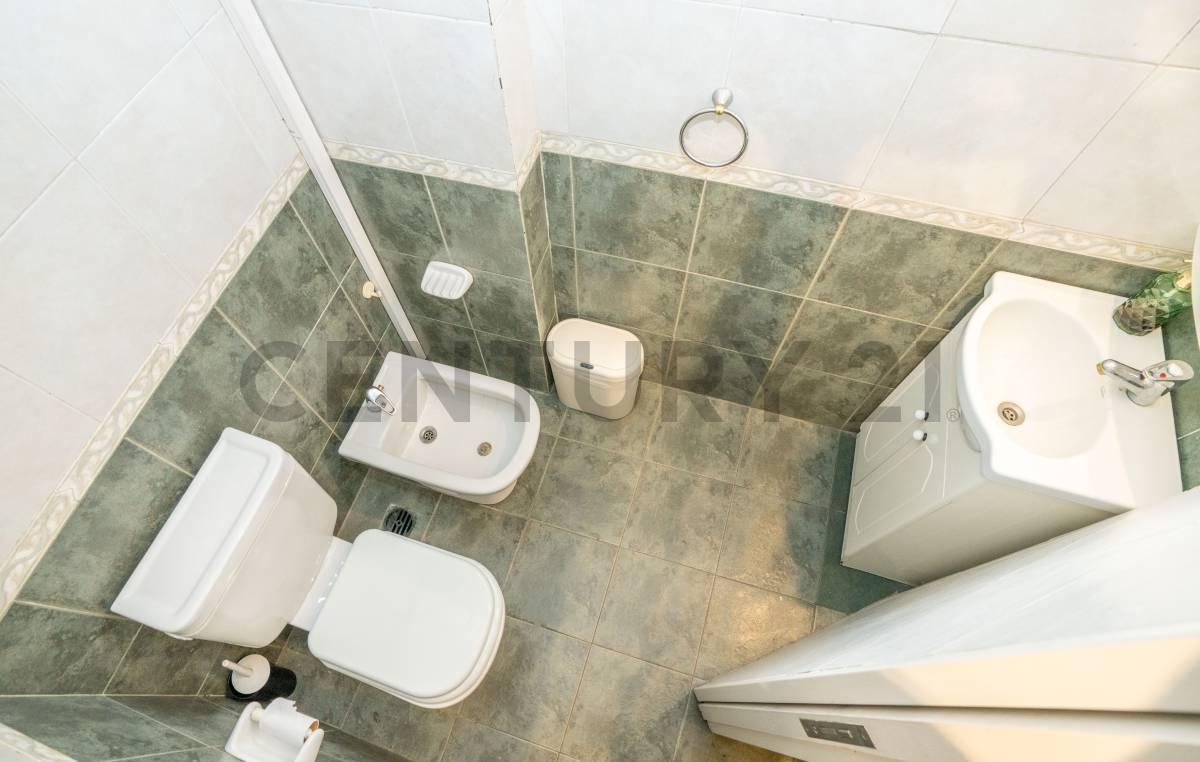 Foto de Venta oficina comercial - semipiso luminoso a metros de Av Cabildo en, imagen 4
