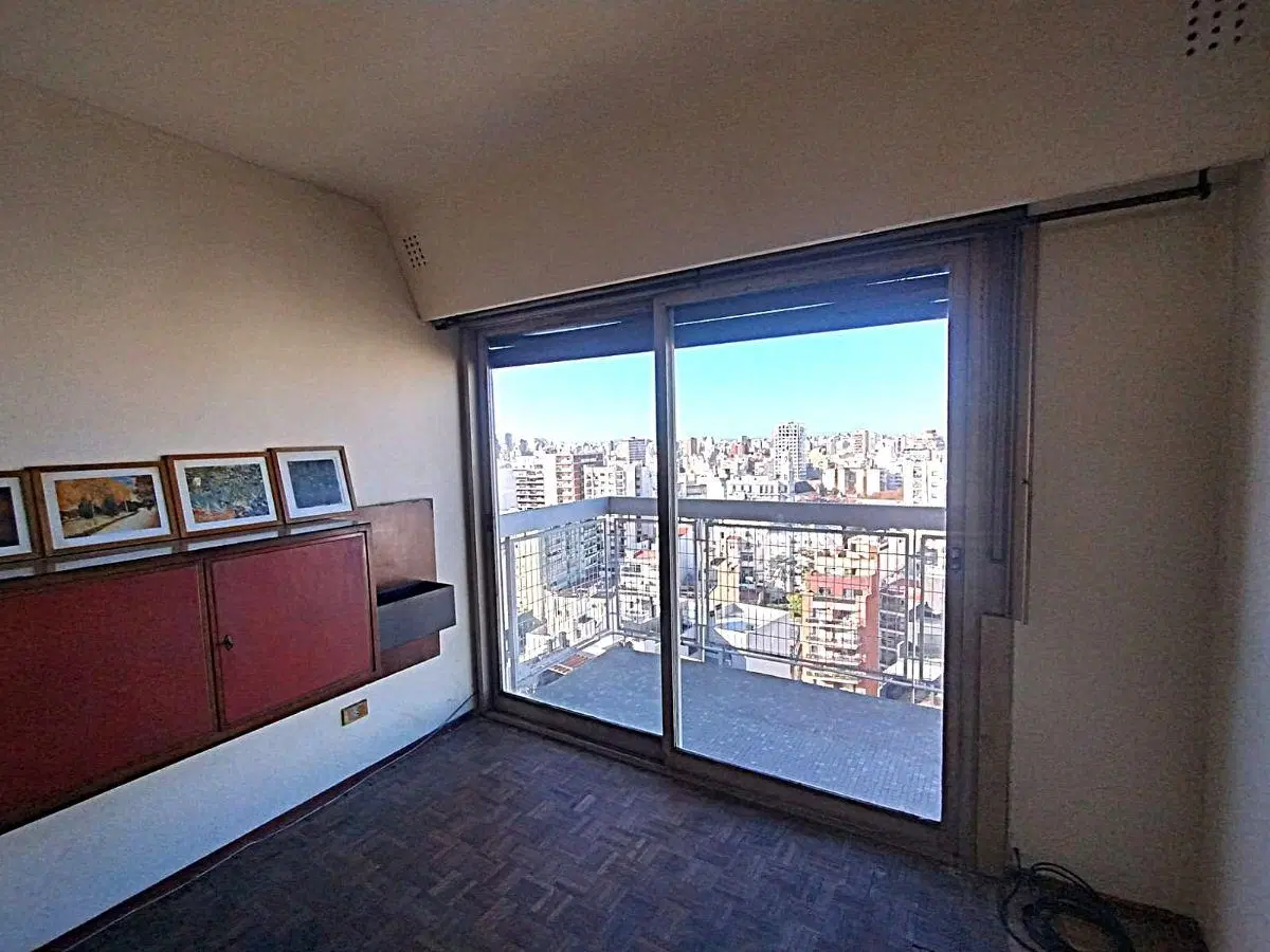 Departamento de 64 m² con Excelente Vista Abierta en Almagro 2