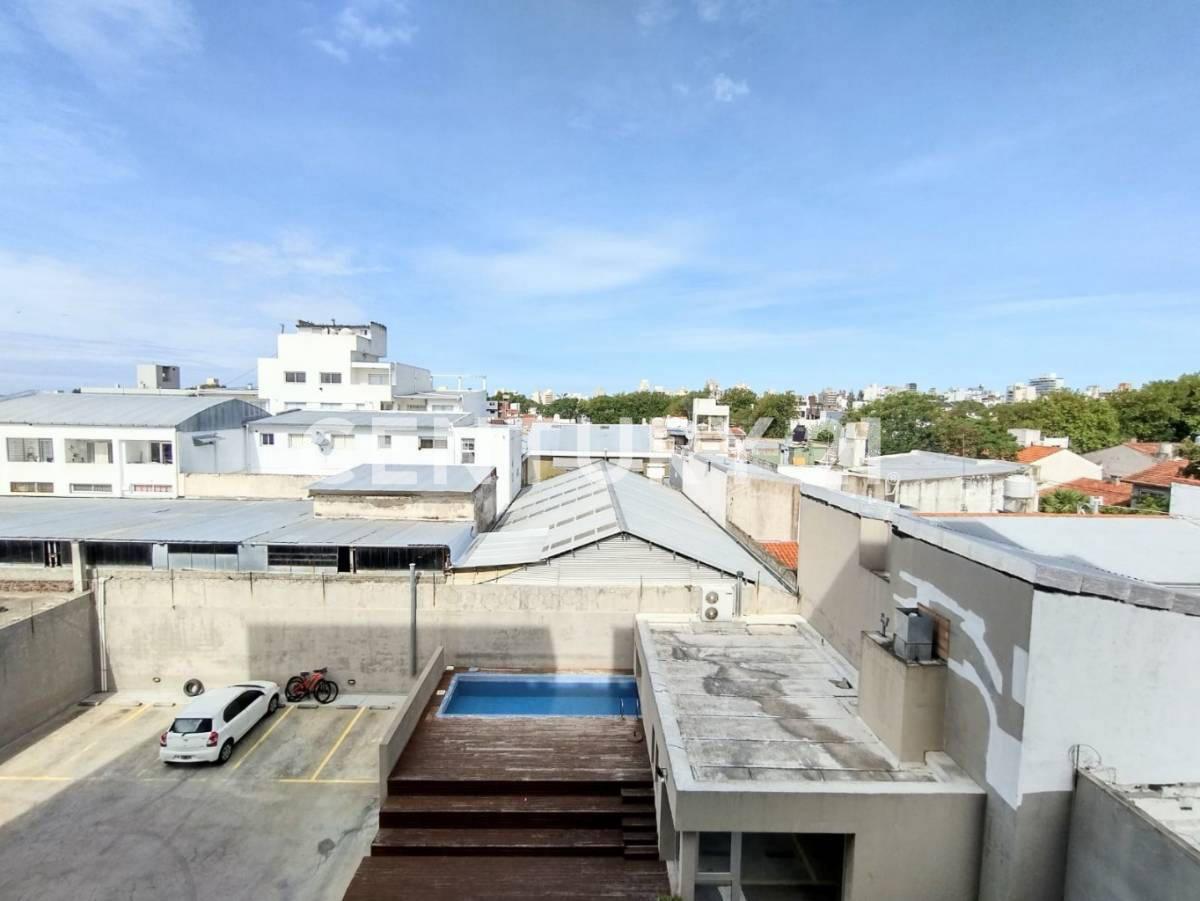(Propiedad Suspendida) Venta Semipiso 3 Ambientes con Cochera y Amenities La Perla 1