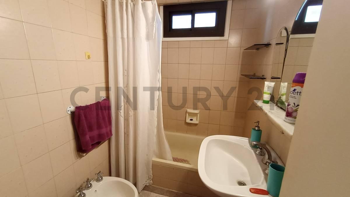 Foto de Departamento 4 Ambientes c/cochera, La Perla, Mar del Plata, imagen 2