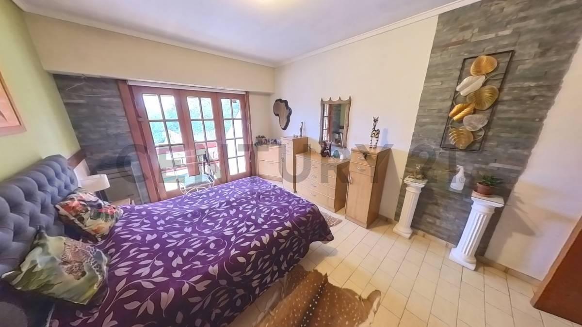 Foto de Hermoso chalet de 4 ambientes con amplio parque y piscina cl, imagen 4