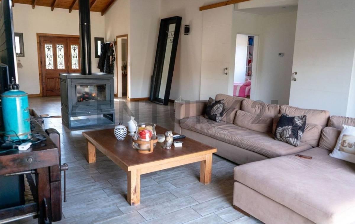Foto de <p>Venta casa 5 ambientes, Barranca de San Benito, Mar del Plata</p><p>Century 21 Recanatti ofrec..., imagen 3