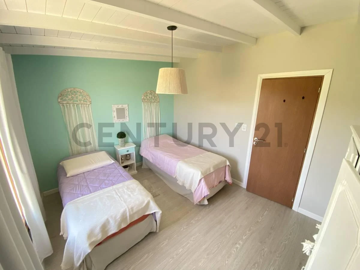 Venta de Chalet 4 Ambientes en El Barrio Privado La Cercania 2