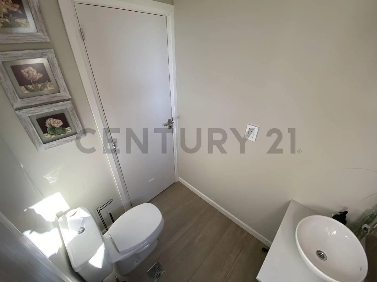 Venta de Chalet 4 Ambientes en El Barrio Privado La Cercania 1