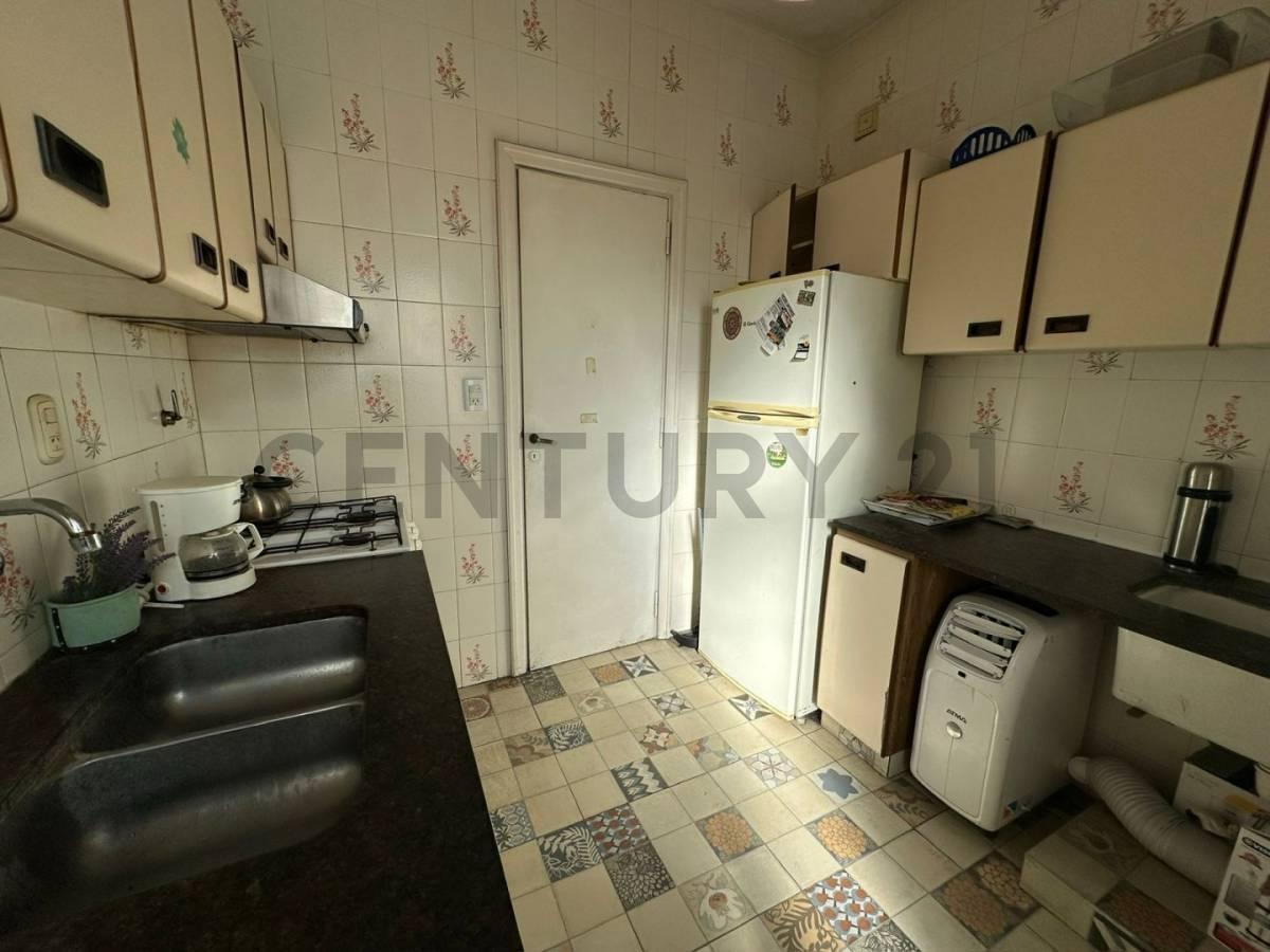 Foto de Excelente Departamento de 3 ambientes sobre Avenida Colon ID, imagen 2