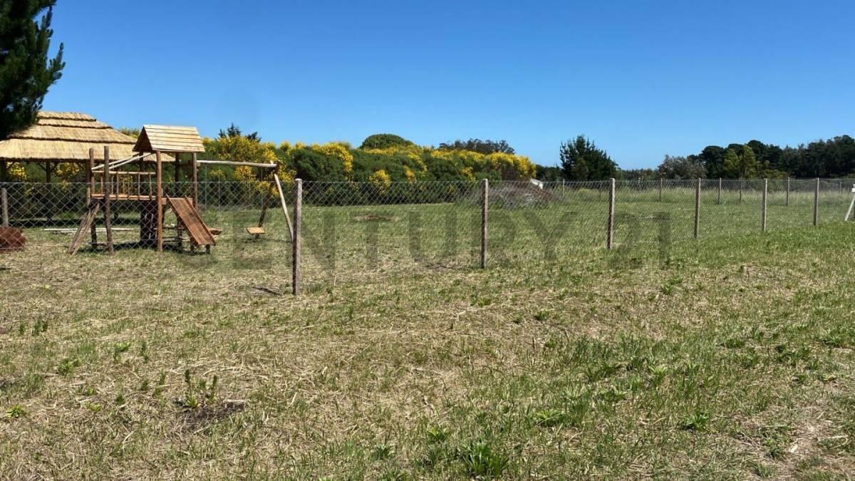 <p>Venta de Lote&nbsp; en San Eduardo del Mar.</p><p> ¡Oportunidad única en San Eduardo del Mar...
