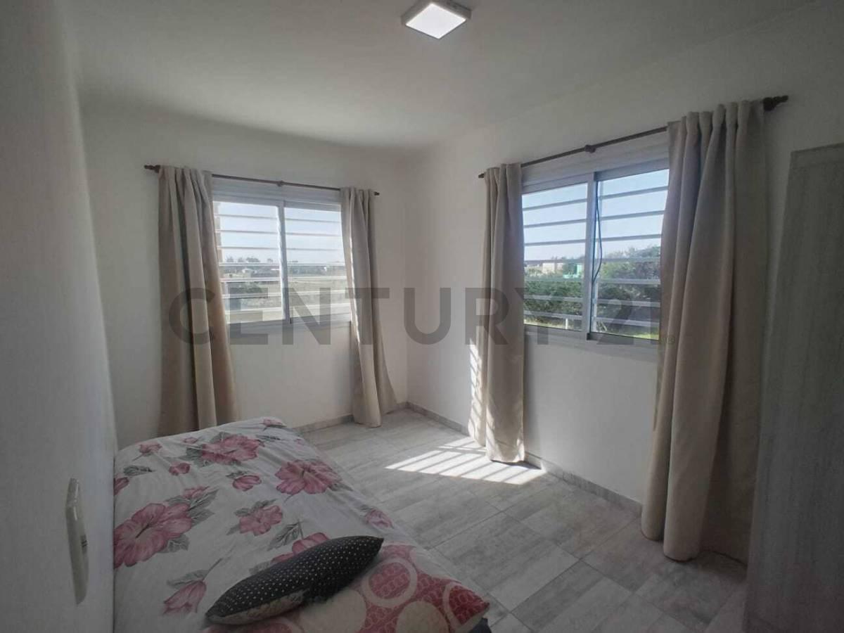Venta Dos Dúplex sobre amplio Lote en San Eduardo del Mar
