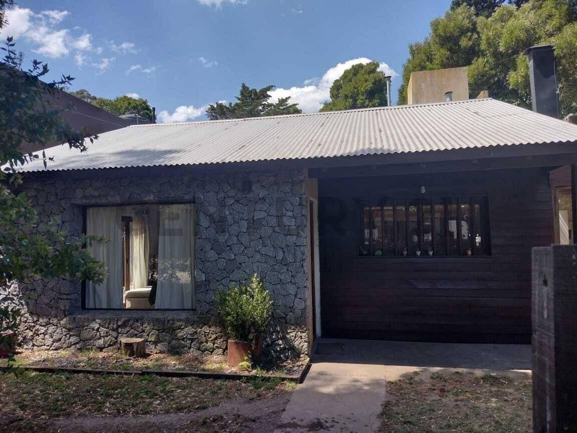 Casa de 4 ambientes en barrio Bosque de Peralta Ramos ID 644