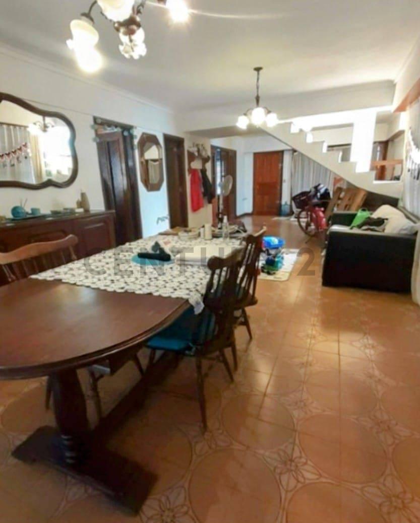 Foto de VENTA CHALET CUATRO AMBIENTES PARQUE Y QUINCHO. CAISAMAR. MAR DEL PLATA, imagen 4