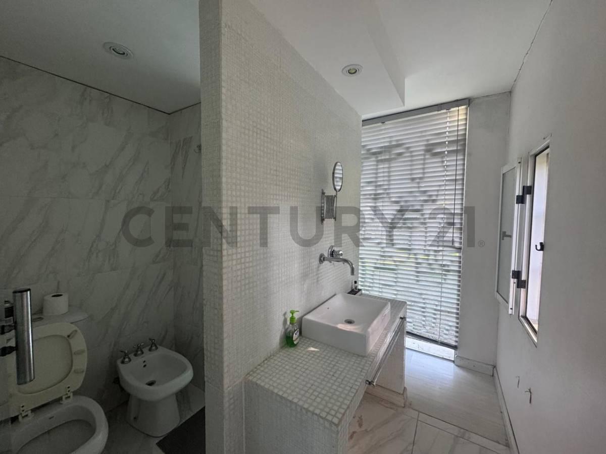 Foto de Venta de Casa Exclusiva en el Golf de Sierras de los Padres, imagen 3