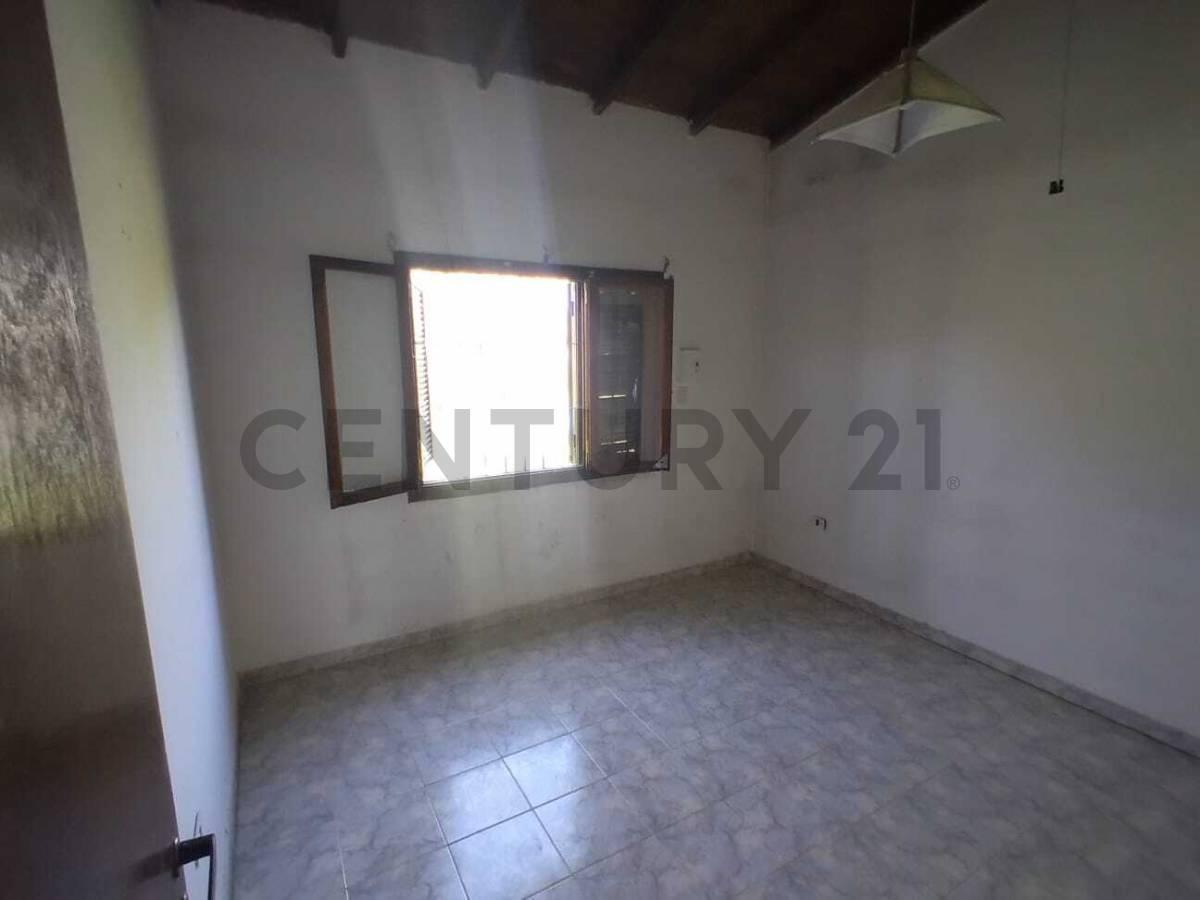 Foto de Venta Casa 2 ambs sobre amplio lote en Sierra de los Padres, imagen 3
