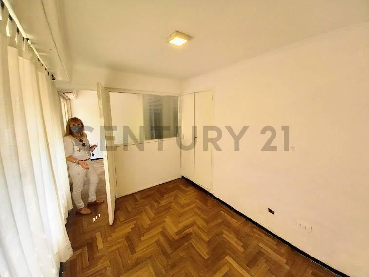 Foto de DEPARTAMENTO 4 AMBIENTES C/BALCÓN y PATIO, CENTRO, MAR DEL PLATA, imagen 3