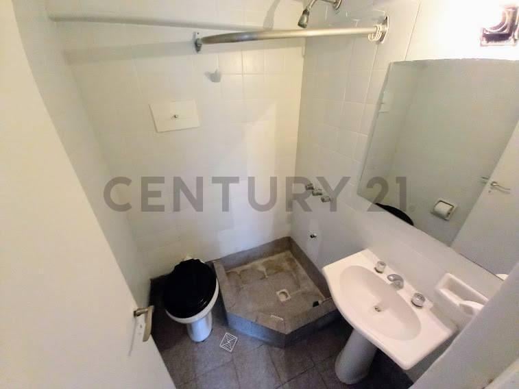 Foto de DEPARTAMENTO 4 AMBIENTES C/BALCÓN y PATIO, CENTRO, MAR DEL PLATA, imagen 5
