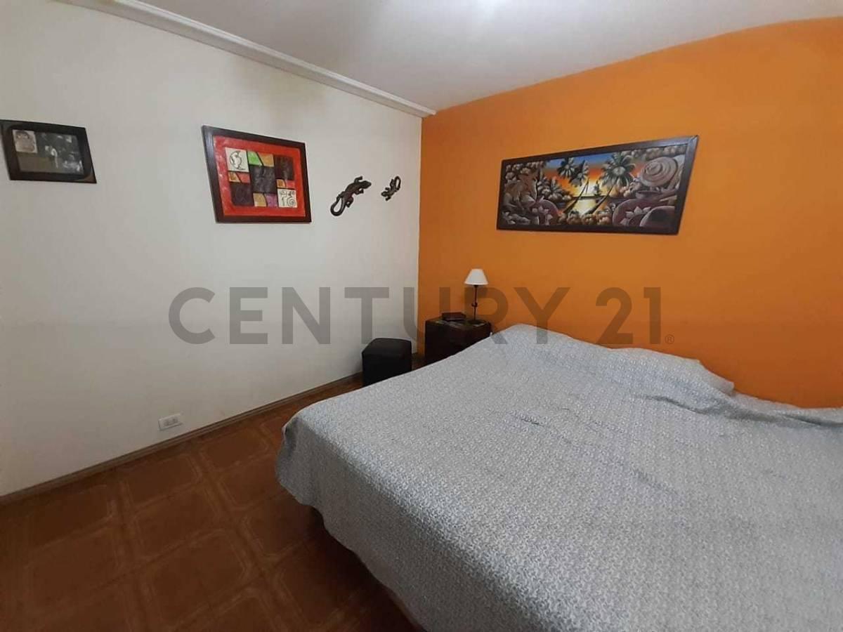 Venta Casa Cuatro Ambientes con Piscina, Barrio López de Gomara, Mar del Plata 5