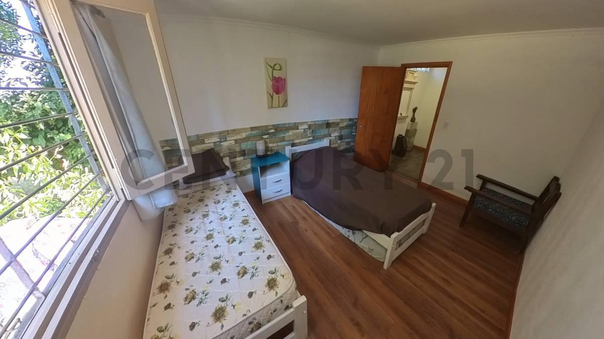 Venta Casa Tres ambientes
