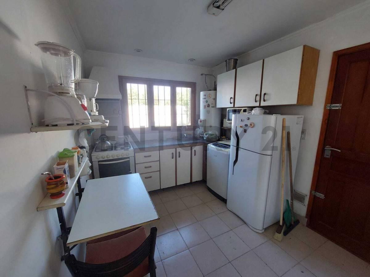 Venta PH Al Frente 4 Ambientes C/ Parque y Trotadora. Zona Estrada 3