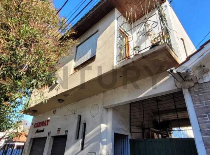 CASA 4 AMBIENTES CON LOCAL COMERCIAL Y DEPARTAMENTO 1 AMBIENTE VILLA PRIMERA MAR DEL PLATA