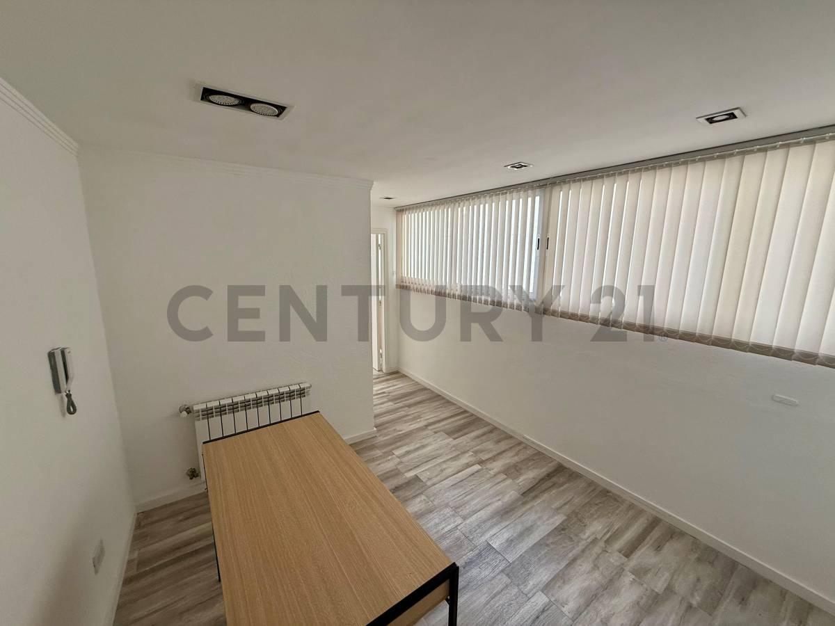 Foto de Oficina en Venta – La Perla | Planta Baja con Cochera, imagen 5