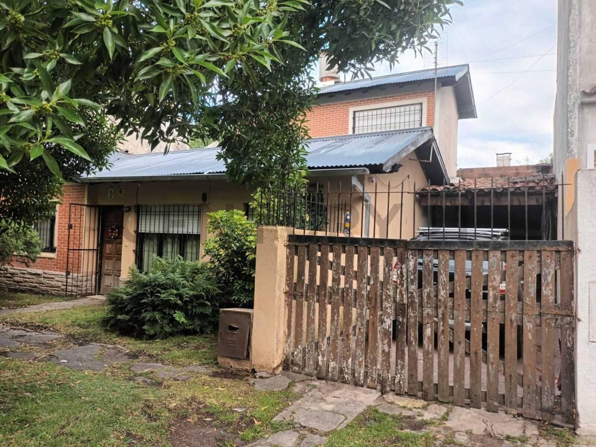 Venta Ph 4 ambientes  en Punta Mogotes ( a reciclar)