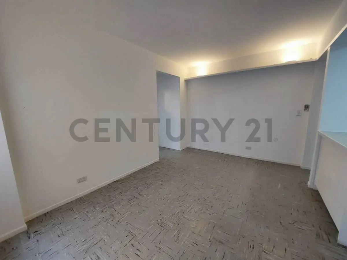Venta departamento 2 ambientes. Zona Centro 4