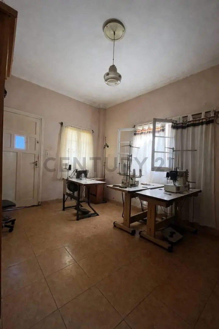 CHALET AV. JUAN JOSÉ PASO Y 20 DE SEPTIEMBRE 3