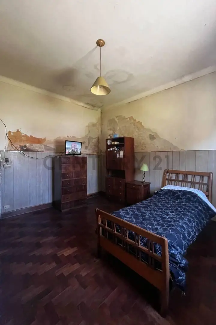 CHALET AV. JUAN JOSÉ PASO Y 20 DE SEPTIEMBRE 2