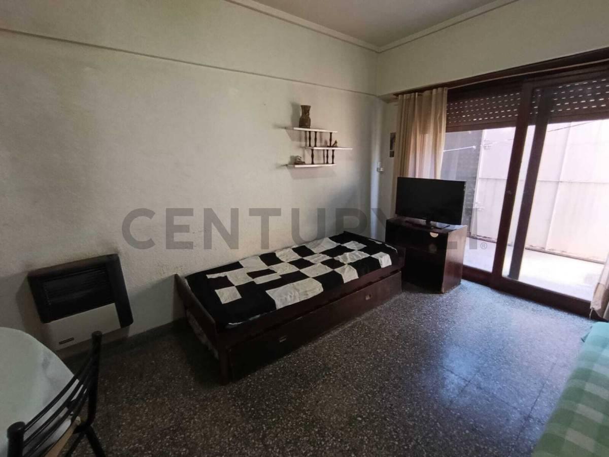 ALQUILER TEMPORARIO – 2 AMBIENTES CON COCHERA  Departamento 2 ambientes amoblado