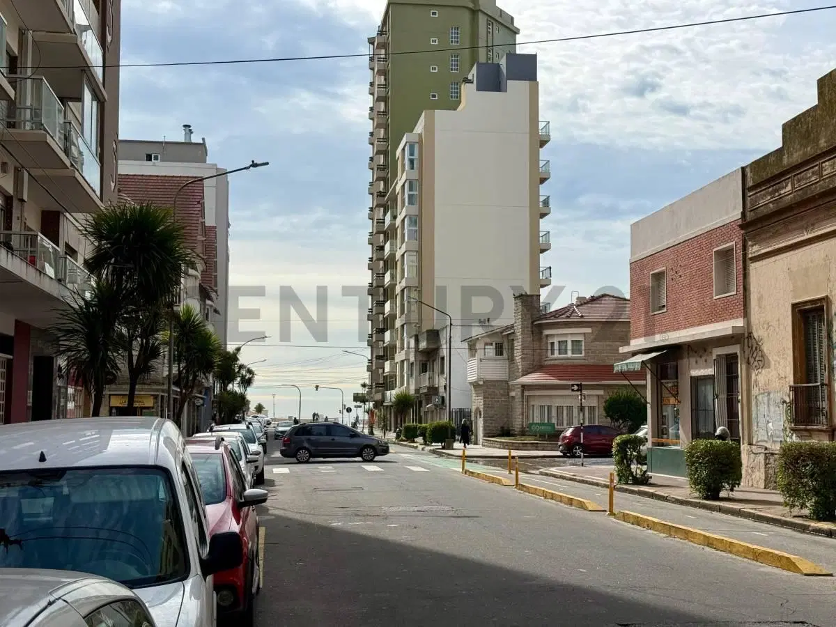 Departamento de 2 ambientes en La Perla 2