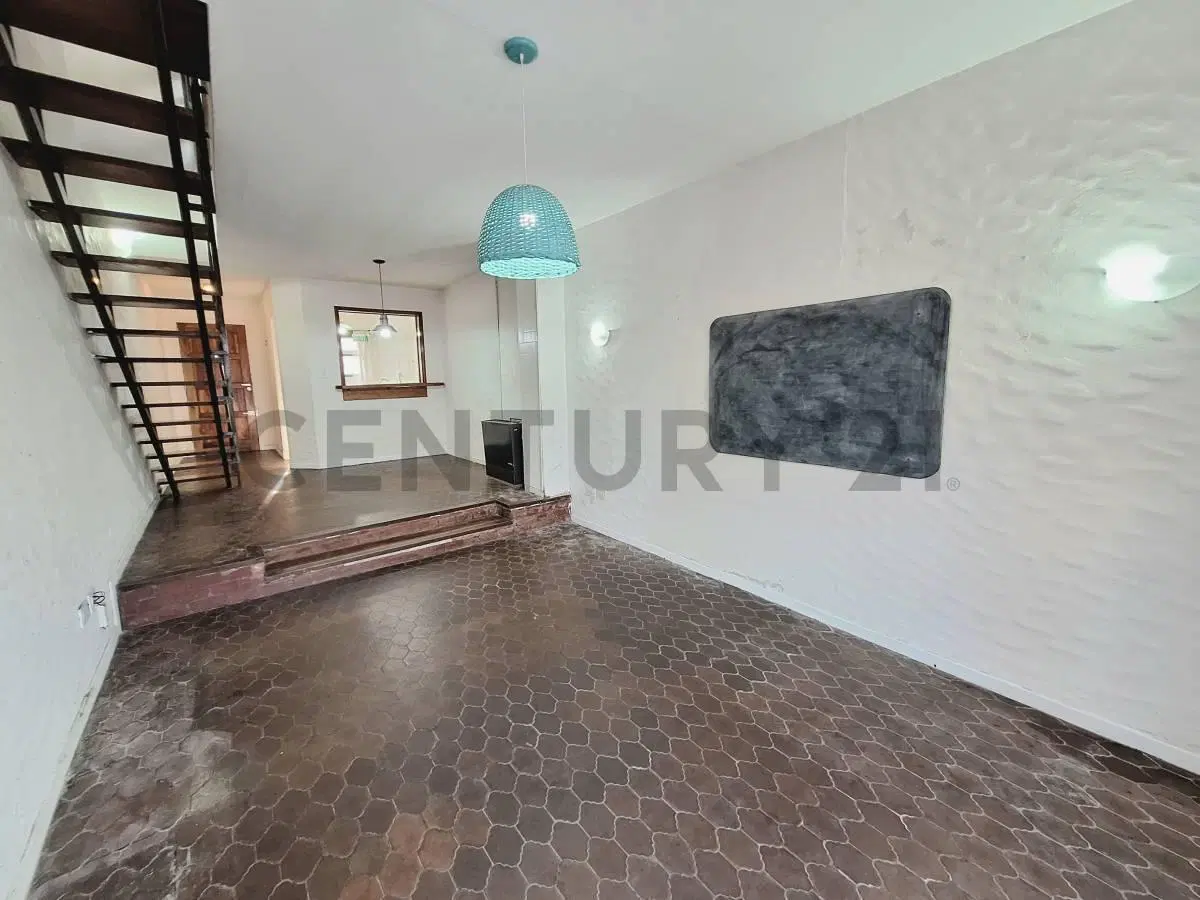Duplex de 3 ambientes en zona Constitución 5
