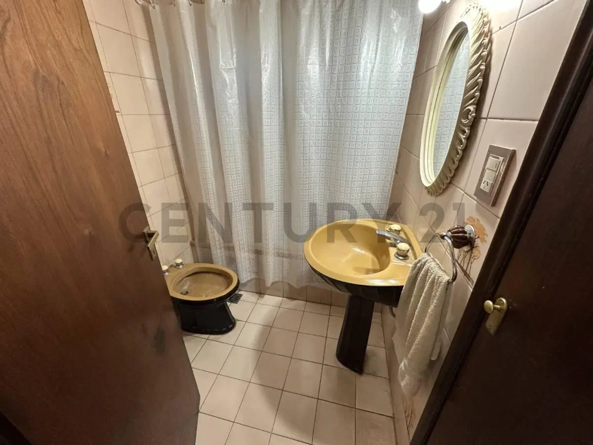 CASA 4 AMBIENTES C/PISCINA + LOCAL COMERCIAL, SOBRE AV. COLON, MAR DEL PLATA 3