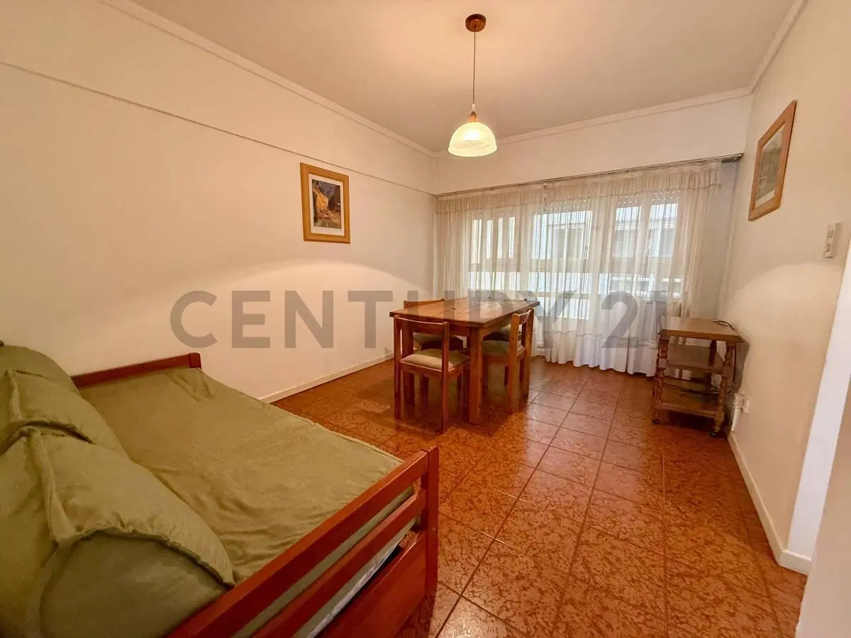 Departamento de 2 ambientes en el Centro 2