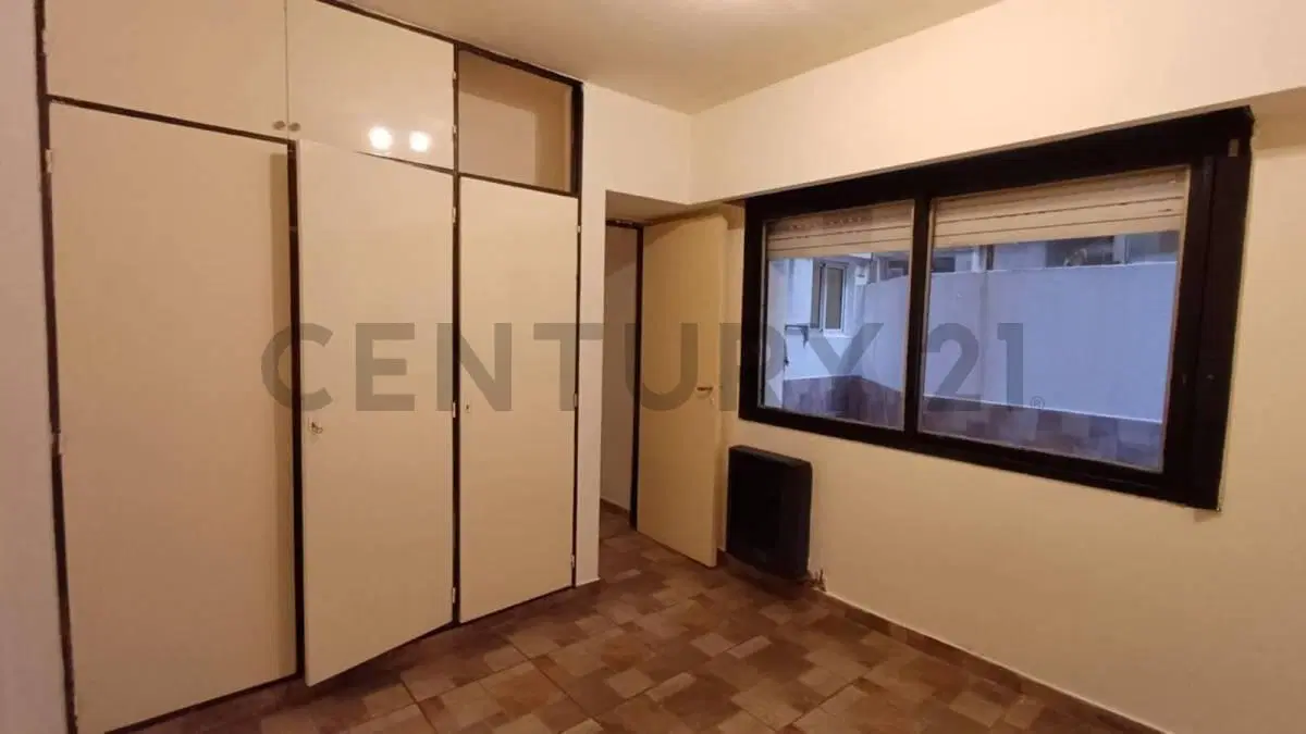 VENTA! Departamento 2 ambientes con patio 5