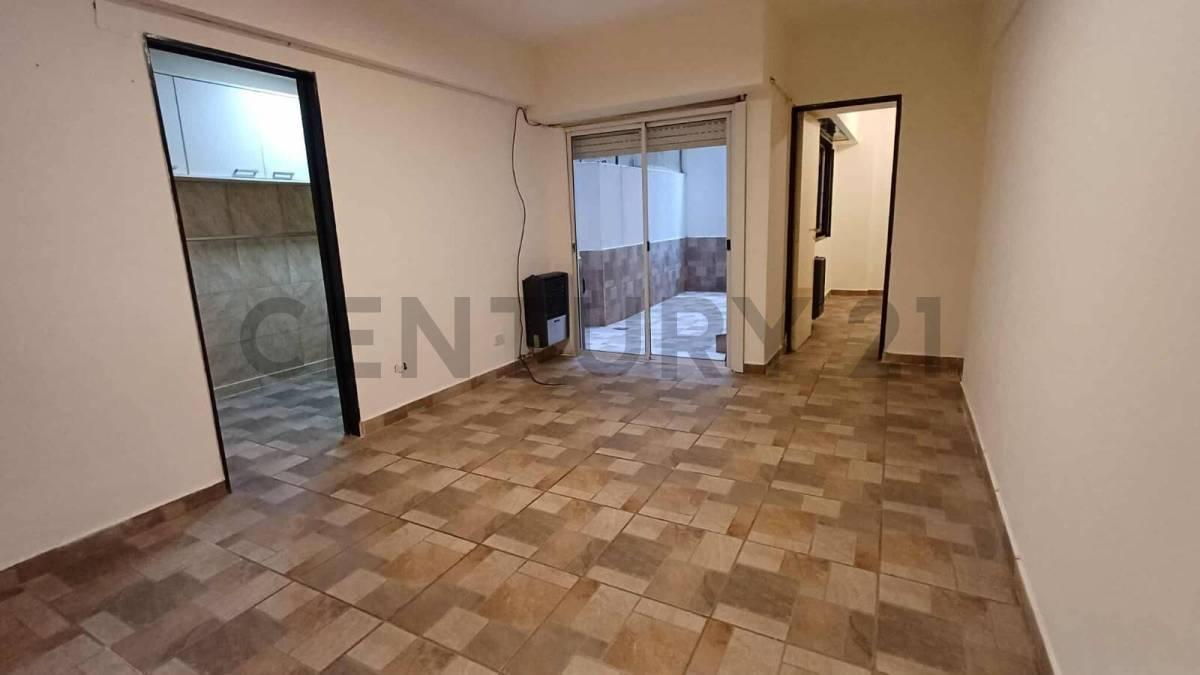 VENTA! Departamento 2 ambientes con patio