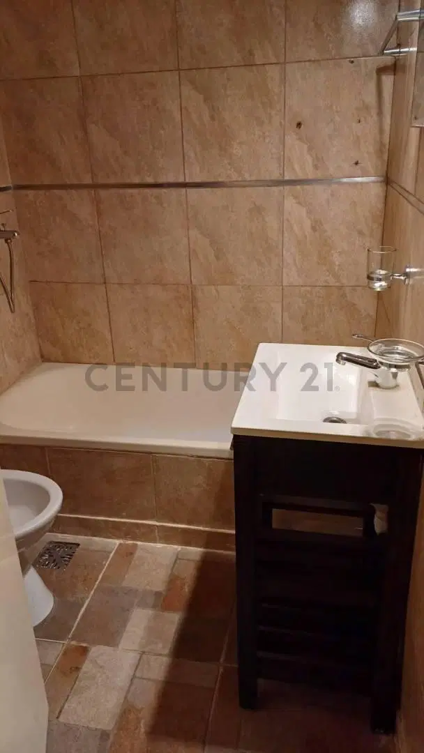 VENTA! Departamento 2 ambientes con patio 2