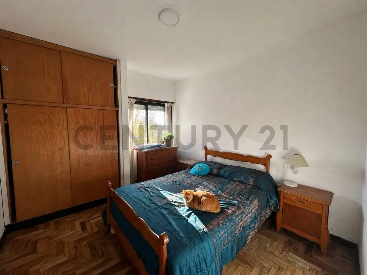 EN VENTA! Departamento 3 ambientes al frente con balcon 5