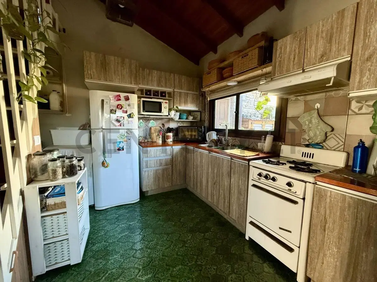 Casa de 2 ambientes en venta en Santa Elena, a metros del mar 3