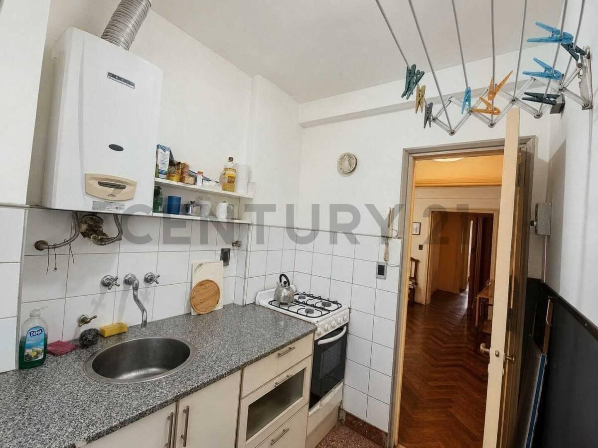 Foto de Venta Departamento 3 Ambientes con Dependencia | Zona Centro, imagen 3