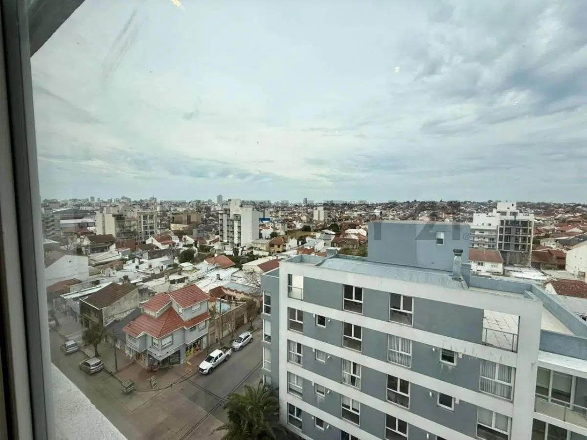 Alquiler | Departamento 2 ambientes al frente en Chauvin 8