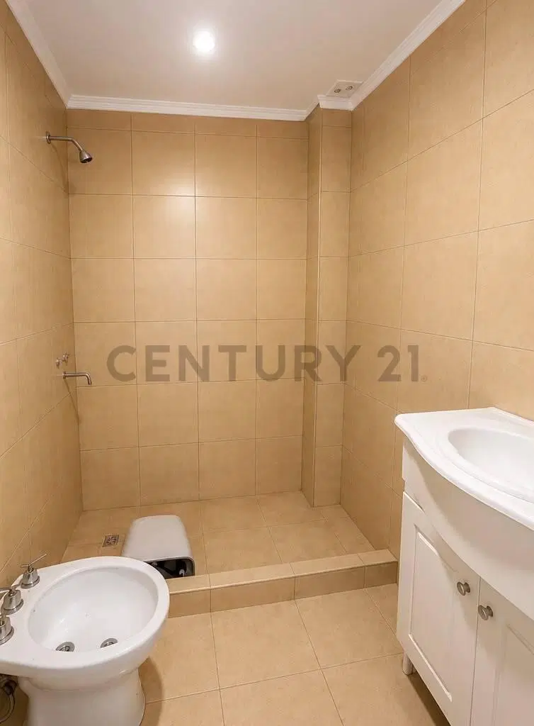 Monoambiente a Estrenar con Cochera y Baulera – Av. Colón | Zona San Juan 5