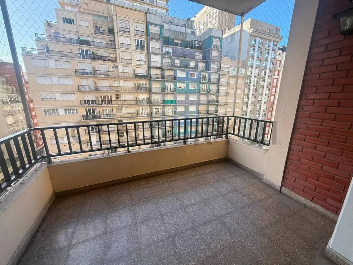 Semipiso de 3 Ambientes con Balcón Aterrazado – Zona Plaza Colón | Mar del Plata 3