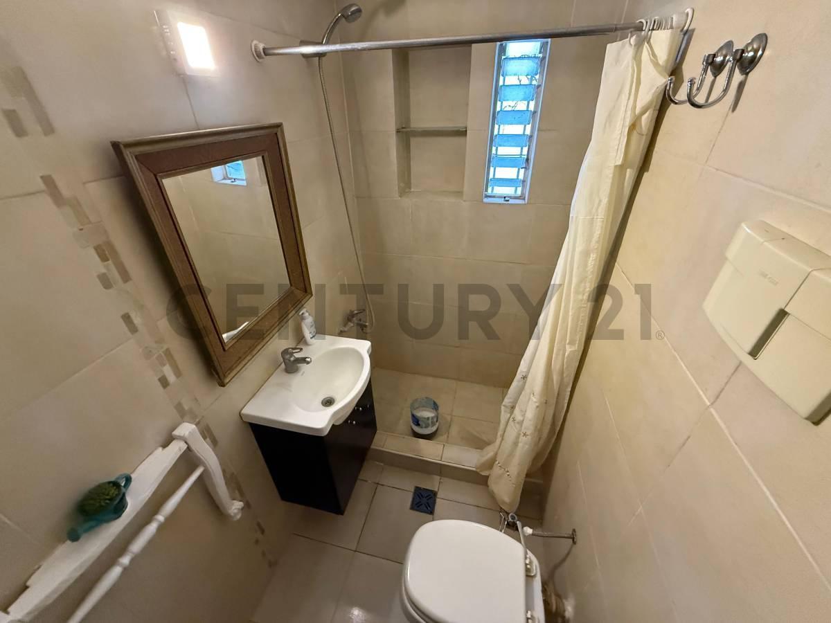 Foto de PH 3 AMBIENTES EN VENTA – ZONA PLAZA MITRE, imagen 4