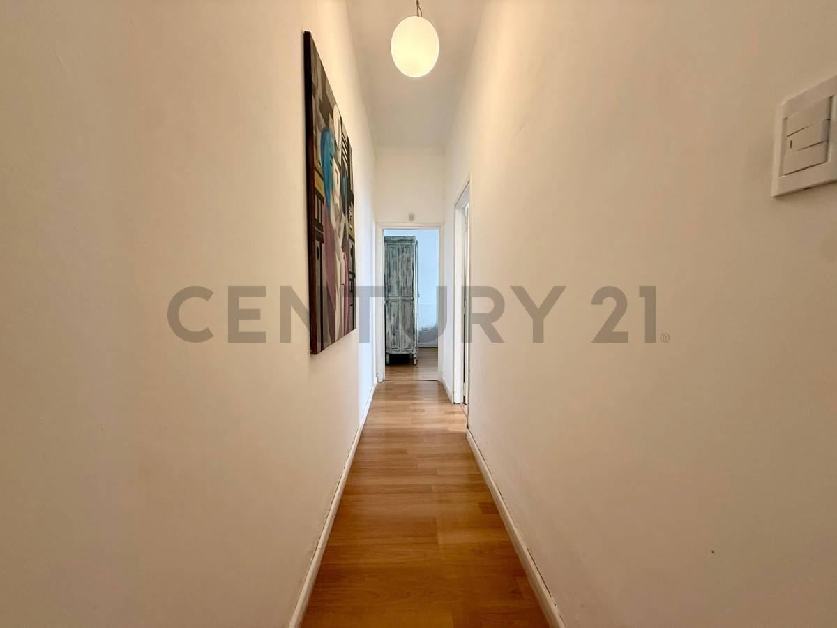 Foto de PH 3 AMBIENTES EN VENTA – ZONA PLAZA MITRE, imagen 2