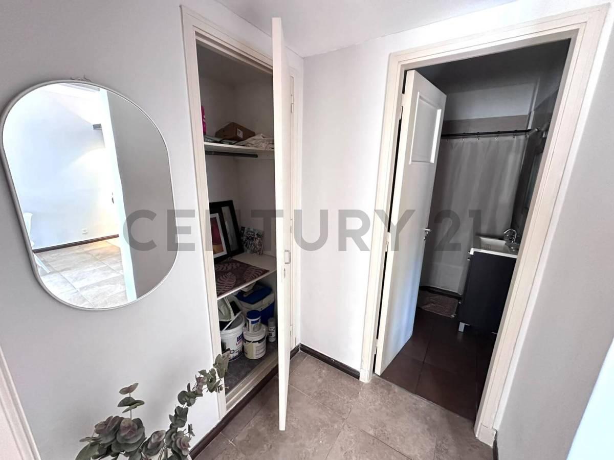 Foto de VENTA! Deprtamento 2 ambientes reciclado al frente, imagen 3